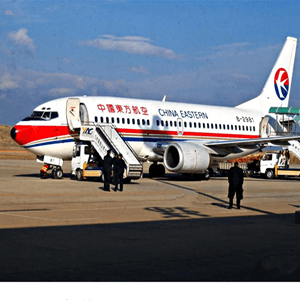 咸阳航空空运航空快运业稳步发展的原因是什么？